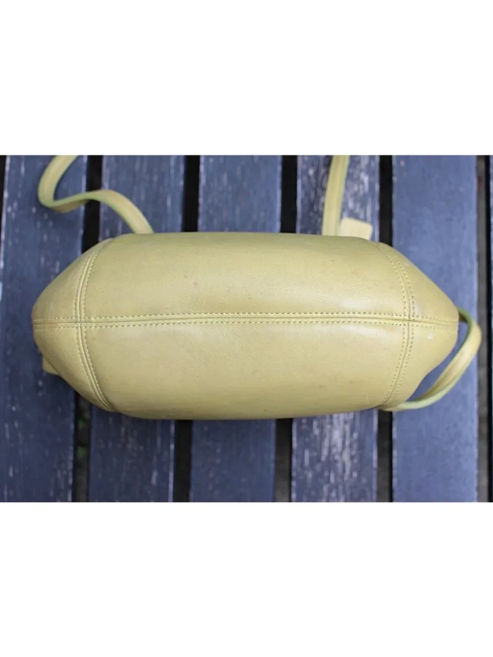 Coach Vintage - Medium Framed Pouch 9998 in Lime - USA 90s - Flaw (mold measles)